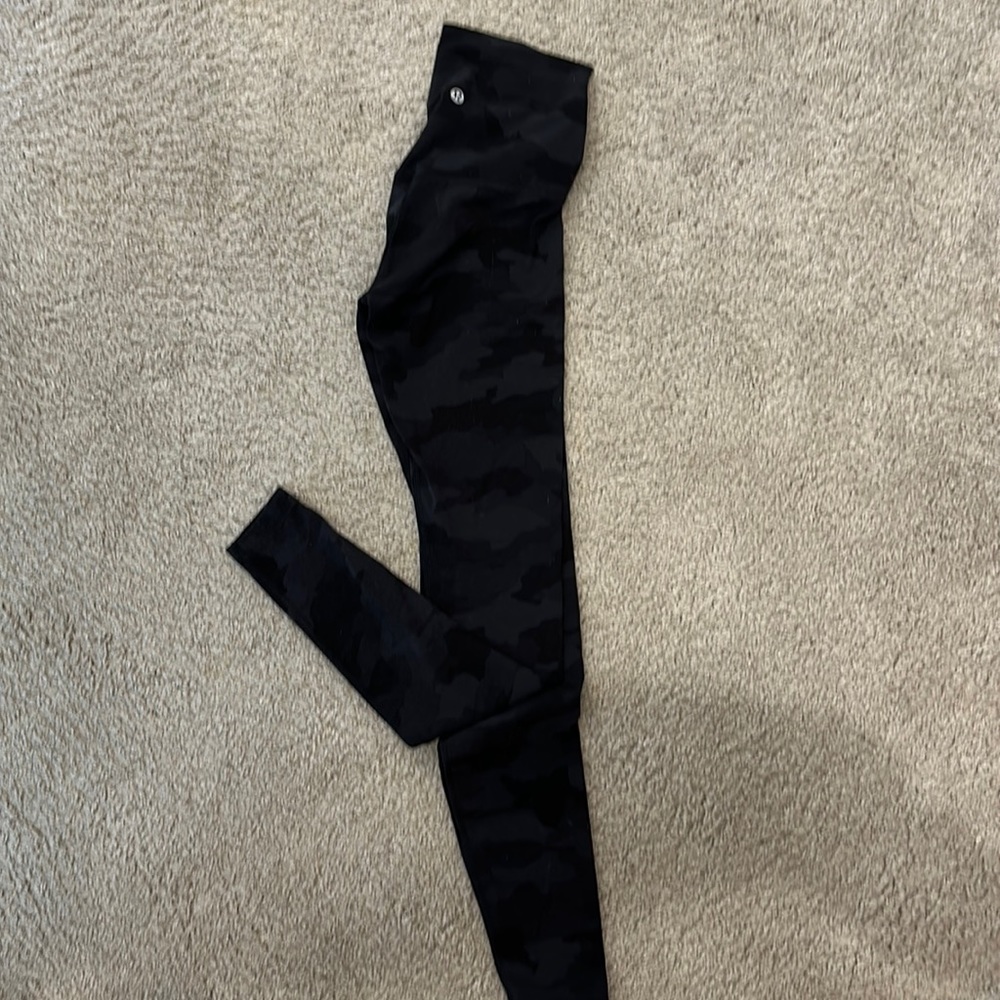 Black camo legging